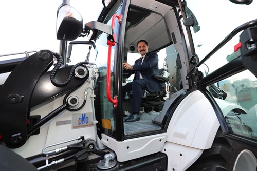 Valimiz Mustafa MASATLI: ‘İl Özel İdaremizin Araç Parkını 6 Yeni İş Makinesiyle Güçlendiriyoruz.’